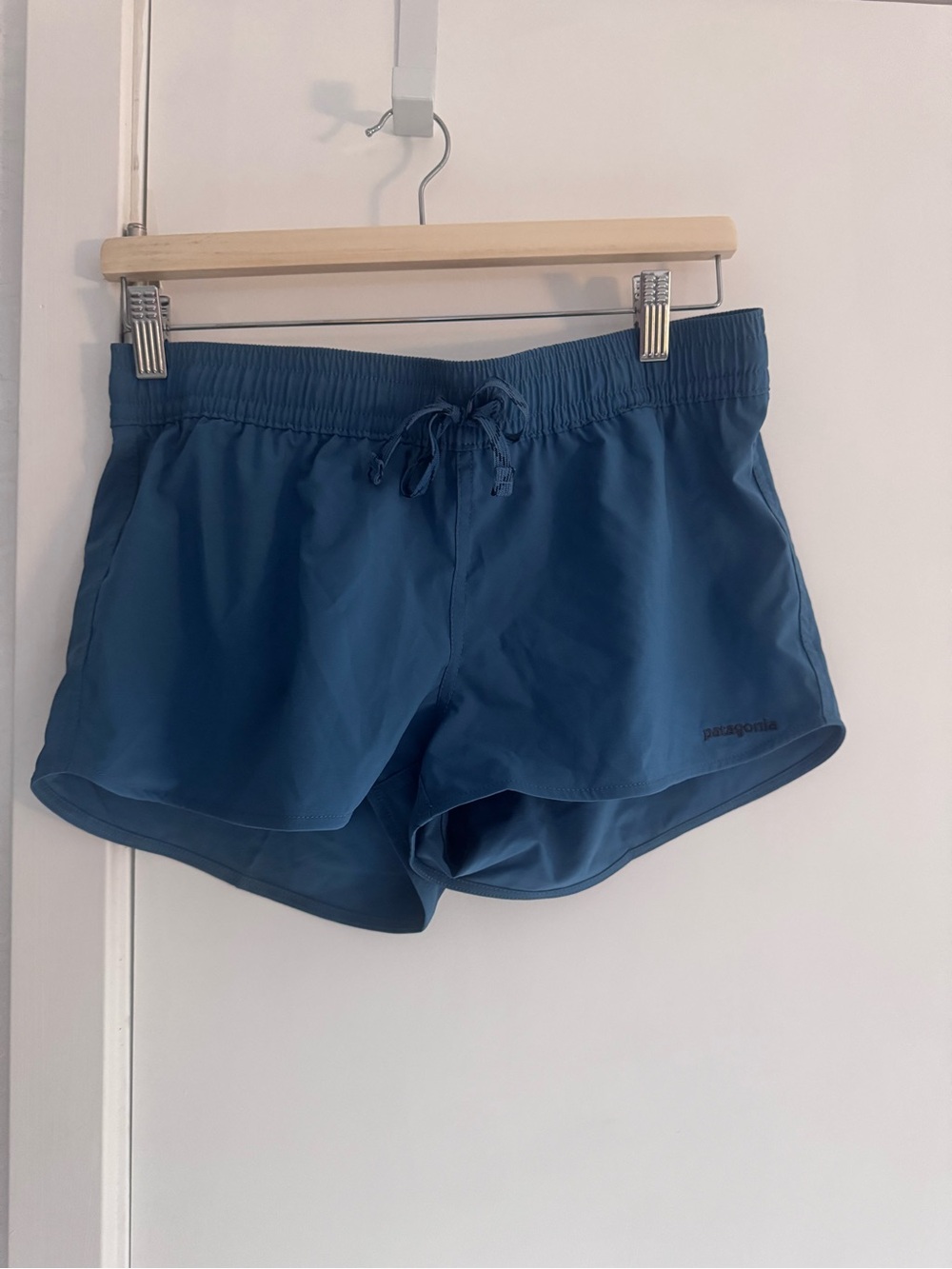 Patagonia Women's Teal-Blue Athletic Running Shorts Small